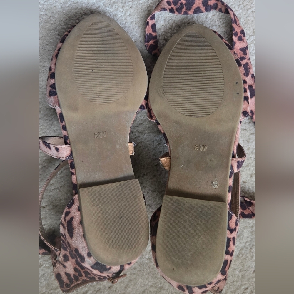 Torrid Leopard Print Ankle Wrap Flats Size 7.5 Wide - Picture 4 of 4